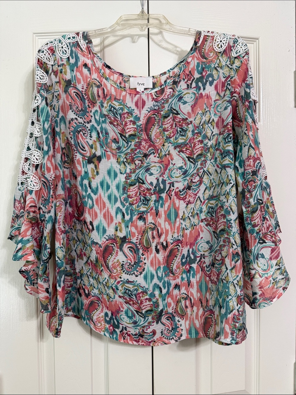 FYVE Blouse Size Large Floral Paisley Crochet-Sleeve in Coral & Teal